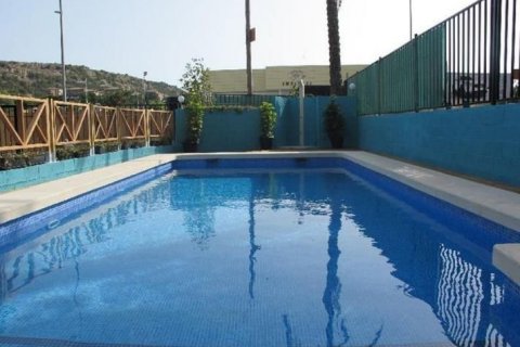 Hotel en venta en Alicante, España 20 dormitorios,  No. 44063 - foto 2