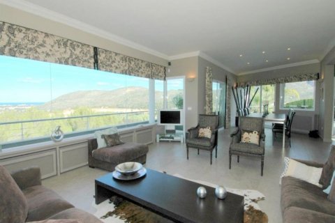 Villa en venta en Dénia, Alicante, España 4 dormitorios, 275 m2 No. 43613 - foto 3