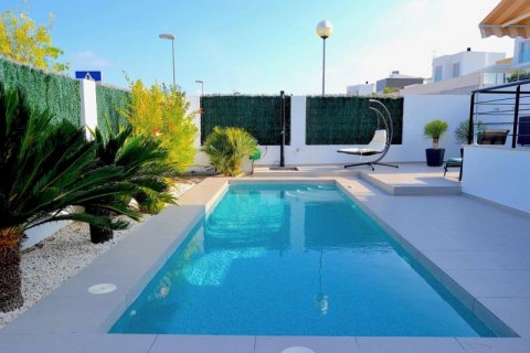 Villa en venta en Polop, Alicante, España 3 dormitorios, 135 m2 No. 44393 - foto 2