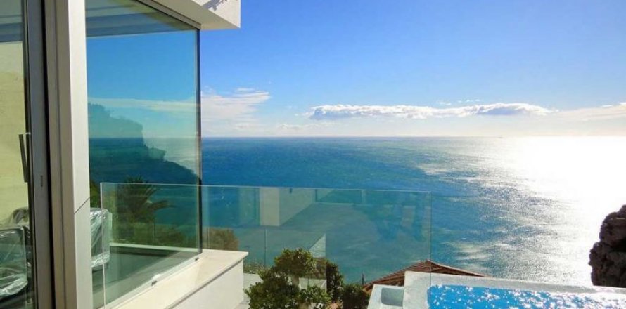 Villa Benitachell, Alicante, España 3 dormitorios, 348 m2 No. 45194