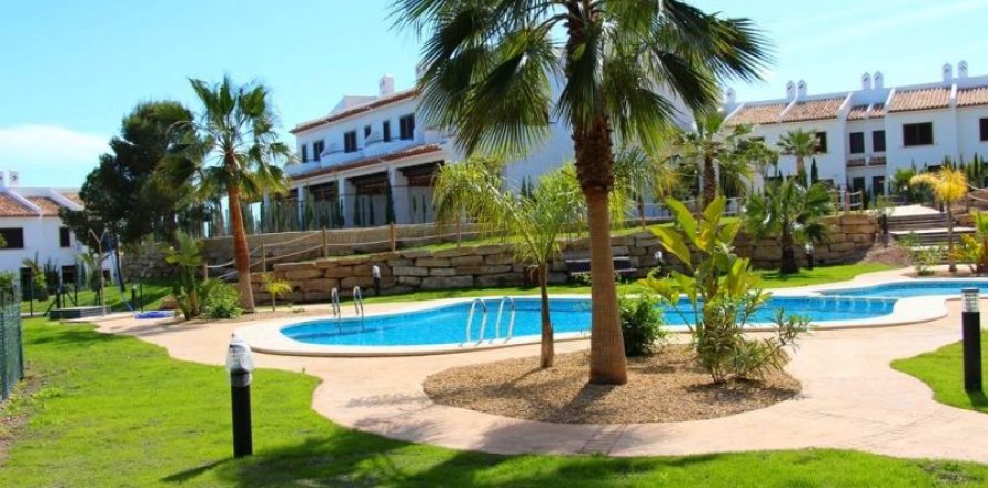 Hotel en Benidorm, Alicante, España 19 dormitorios, 944 m2 No. 44785