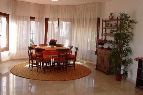 Villa en venta en Calpe, Alicante, España 3 dormitorios, 300 m2 No. 45382 - foto 8