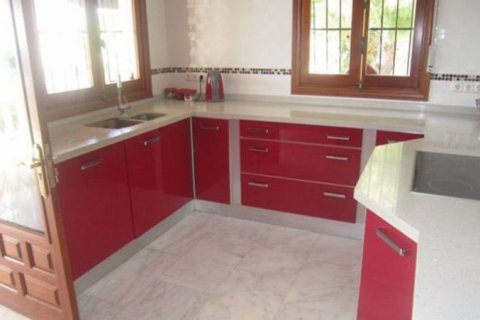 Villa en venta en Calpe, Alicante, España 4 dormitorios, 415 m2 No. 43955 - foto 9