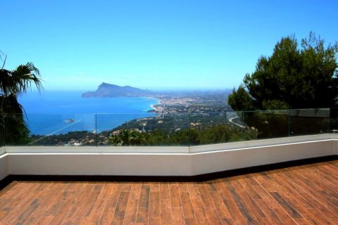 Villa en venta en Altea, Alicante, España 6 dormitorios, 650 m2 No. 43097 - foto 3