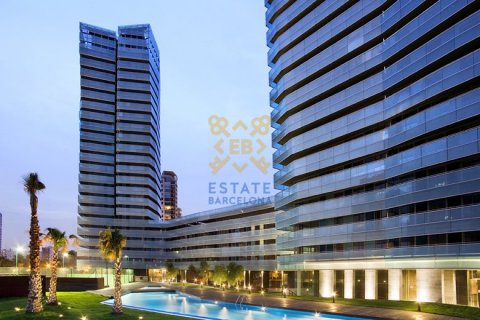 Apartamento en venta en Barcelona, España 4 dormitorios, 170 m2 No. 27925 - foto 3
