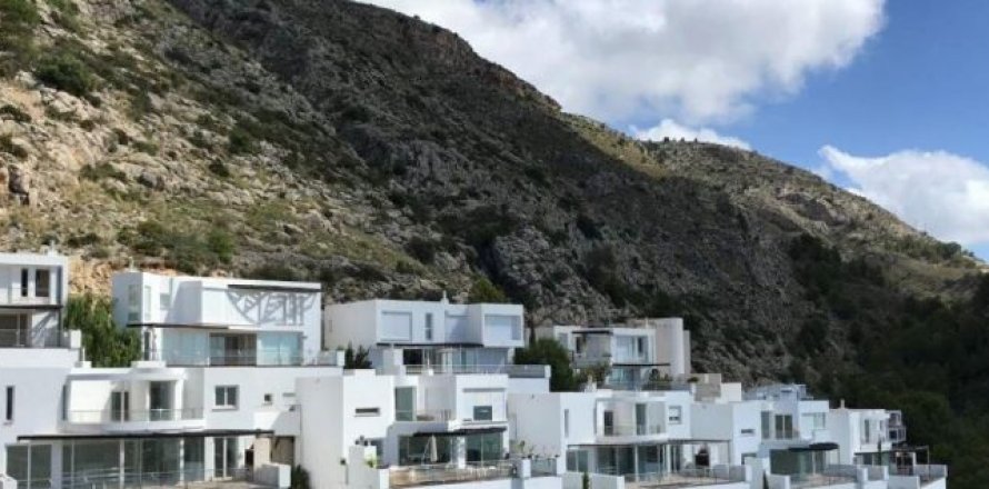 Villa en Altea, Alicante, España 4 dormitorios, 341 m2 No. 44134