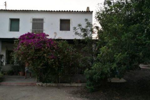 Villa en venta en Benidorm, Alicante, España 7 dormitorios, 230 m2 No. 44975 - foto 4
