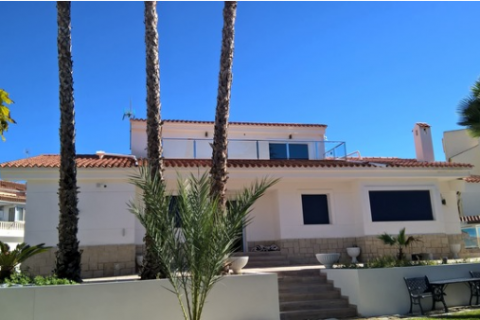 Villa en venta en Benidorm, Alicante, España 5 dormitorios, 350 m2 No. 44428 - foto 1