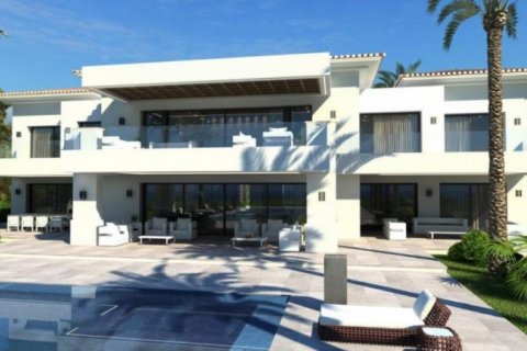 Villa en venta en Dénia, Alicante, España 10 dormitorios, 1.44 m2 No. 46028 - foto 2