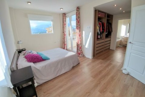 Villa en venta en Benidorm, Alicante, España 6 dormitorios, 240 m2 No. 44451 - foto 10