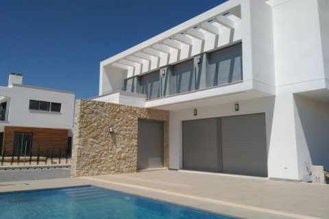 Villa en venta en Alicante, España 3 dormitorios, 202 m2 No. 43109 - foto 3