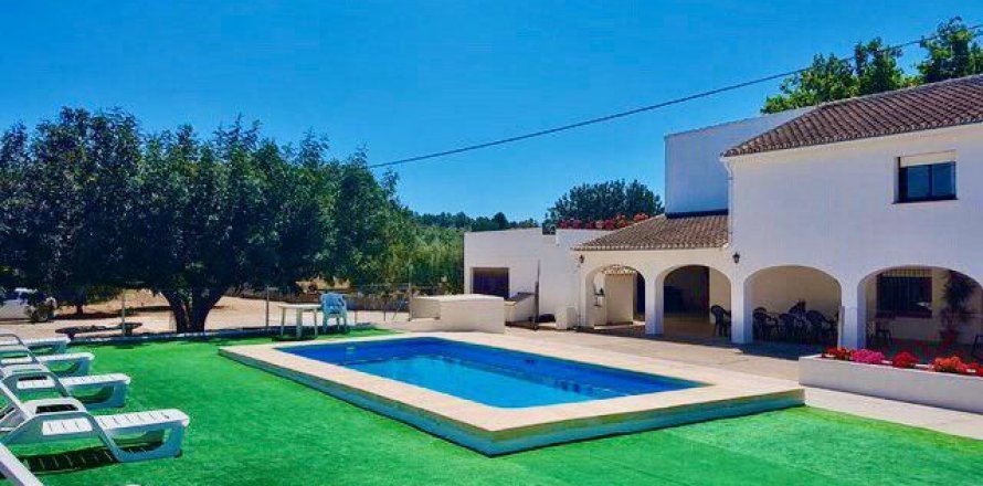 Villa en Dénia, Alicante, España 7 dormitorios, 400 m2 No. 43127