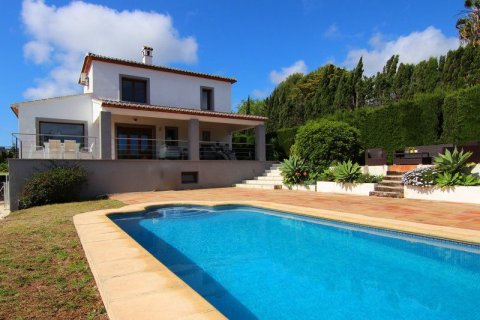 Villa en venta en Jávea, Alicante, España 6 dormitorios, 375 m2 No. 42758 - foto 1