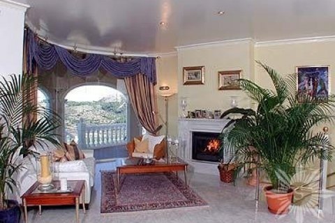 Villa en venta en Dénia, Alicante, España 8 dormitorios, 462 m2 No. 41397 - foto 5