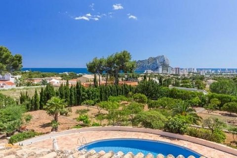 Villa en venta en Calpe, Alicante, España 4 dormitorios, 407 m2 No. 45884 - foto 3