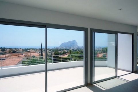 Villa en venta en Calpe, Alicante, España 4 dormitorios, 240 m2 No. 44309 - foto 6