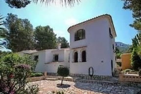 Villa en venta en Dénia, Alicante, España 4 dormitorios, 218 m2 No. 45064 - foto 2