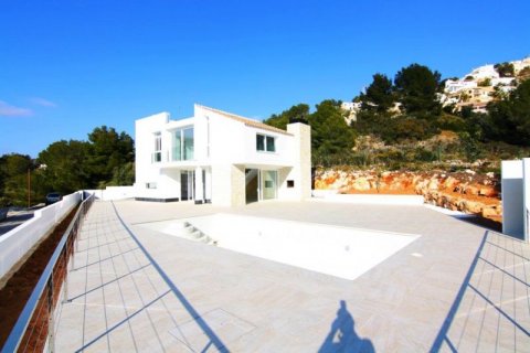 Villa en venta en Moraira, Alicante, España 3 dormitorios, 200 m2 No. 42947 - foto 1