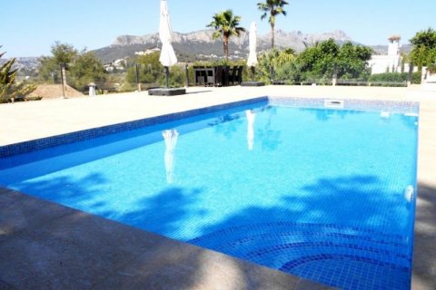 Villa en venta en Calpe, Alicante, España 4 dormitorios, 326 m2 No. 44897 - foto 5