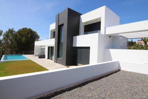 Villa en venta en Jávea, Alicante, España 4 dormitorios, 235 m2 No. 46020 - foto 1