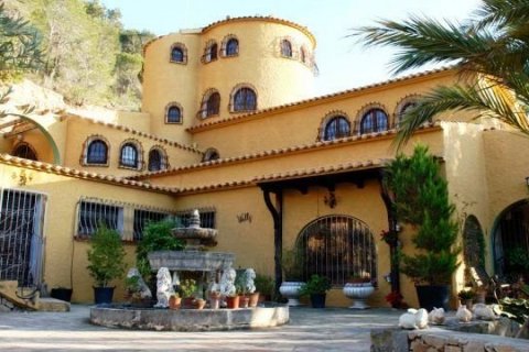 Villa en venta en Altea, Alicante, España 10 dormitorios, 753 m2 No. 44418 - foto 3