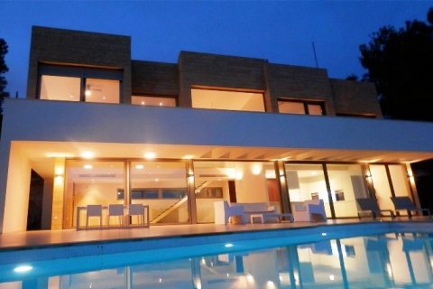 Villa en venta en Jávea, Alicante, España 4 dormitorios, 493 m2 No. 43608 - foto 1