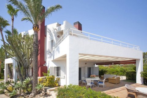 Villa en venta en Jávea, Alicante, España 6 dormitorios, 480 m2 No. 44004 - foto 2