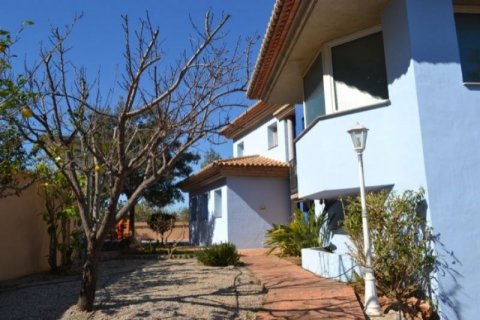 Villa en venta en Dénia, Alicante, España 4 dormitorios, 600 m2 No. 45376 - foto 5