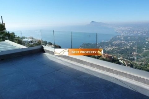 Villa en venta en Altea, Alicante, España 4 dormitorios, 260 m2 No. 45451 - foto 2