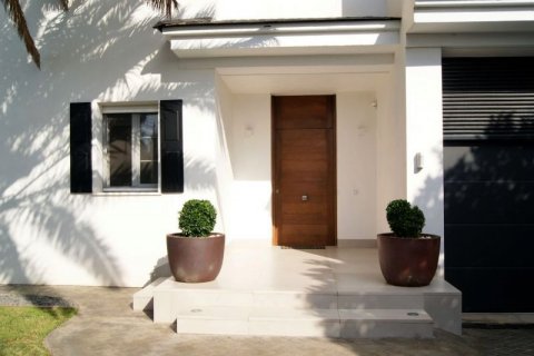 Villa en venta en Alicante, España 4 dormitorios, 550 m2 No. 42584 - foto 7