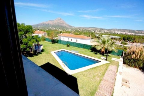 Villa en venta en Jávea, Alicante, España 4 dormitorios, 204 m2 No. 43627 - foto 5