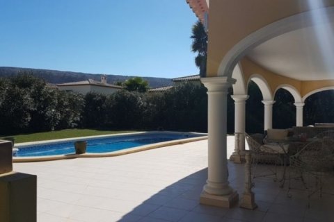 Villa en venta en Jávea, Alicante, España 4 dormitorios, 235 m2 No. 45700 - foto 5