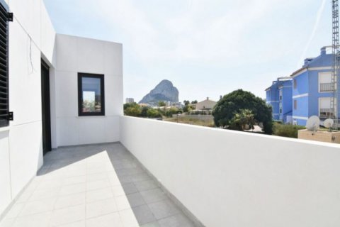 Villa en venta en Calpe, Alicante, España 3 dormitorios, 202 m2 No. 43856 - foto 3