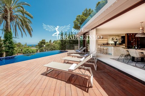 Villa en venta en Santa Eulalia Del Rio, Ibiza, España 6 dormitorios, 572 m2 No. 47623 - foto 3