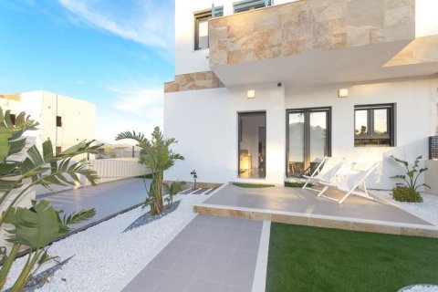 Casa adosada en venta en Polop, Alicante, España 3 dormitorios, 123 m2 No. 41541 - foto 2