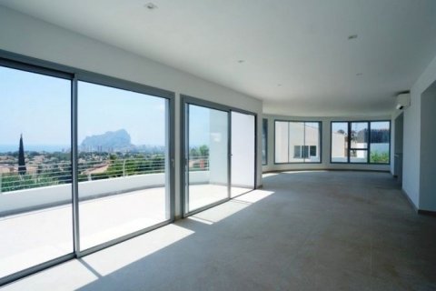 Villa en venta en Calpe, Alicante, España 4 dormitorios, 240 m2 No. 44309 - foto 7