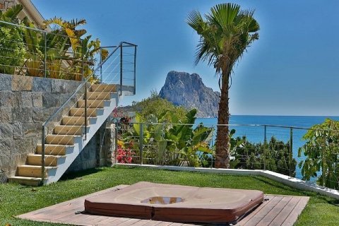 Villa en venta en Calpe, Alicante, España 4 dormitorios, 484 m2 No. 41647 - foto 5