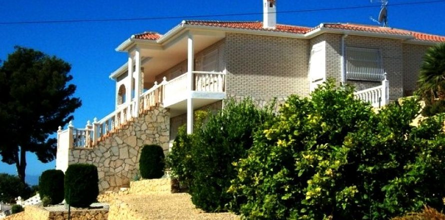 Villa en La Nucia, Alicante, España 3 dormitorios, 320 m2 No. 45359
