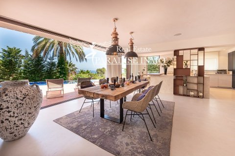 Villa en venta en Santa Eulalia Del Rio, Ibiza, España 6 dormitorios, 572 m2 No. 47623 - foto 10