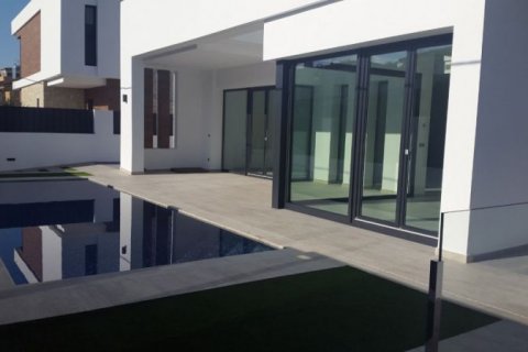 Villa en venta en Benidorm, Alicante, España 4 dormitorios, 466 m2 No. 44079 - foto 4
