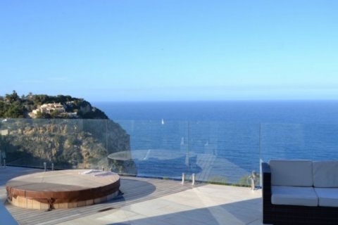 Villa en venta en Jávea, Alicante, España 5 dormitorios, 400 m2 No. 45753 - foto 9