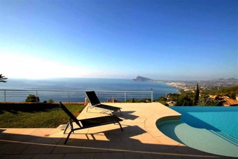 Villa en venta en Altea, Alicante, España 5 dormitorios, 400 m2 No. 45675 - foto 6