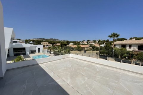 Villa en venta en Calpe, Alicante, España 4 dormitorios, 325 m2 No. 41467 - foto 6