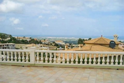 Villa en venta en Dénia, Alicante, España 3 dormitorios, 226 m2 No. 45926 - foto 2