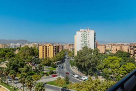 Apartamento en venta en Alicante, España 3 dormitorios, 141 m2 No. 45874 - foto 6