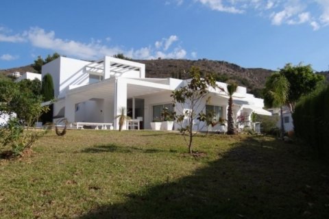 Villa en venta en Jávea, Alicante, España 5 dormitorios, 380 m2 No. 45705 - foto 3