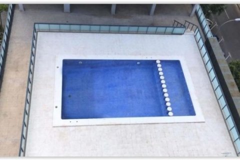 Apartamento en venta en Alicante, España 4 dormitorios, 116 m2 No. 45843 - foto 1