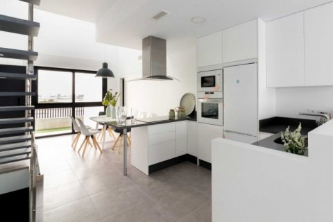 Villa en venta en Alicante, España 3 dormitorios, 142 m2 No. 45426 - foto 10
