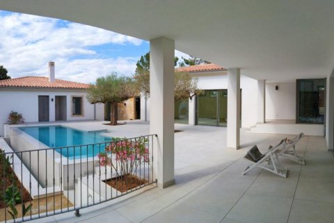 Villa en venta en Sol De Mallorca, Mallorca, España 5 dormitorios, 345 m2 No. 47575 - foto 6