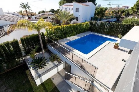 Villa en venta en Calpe, Alicante, España 4 dormitorios, 355 m2 No. 44636 - foto 5